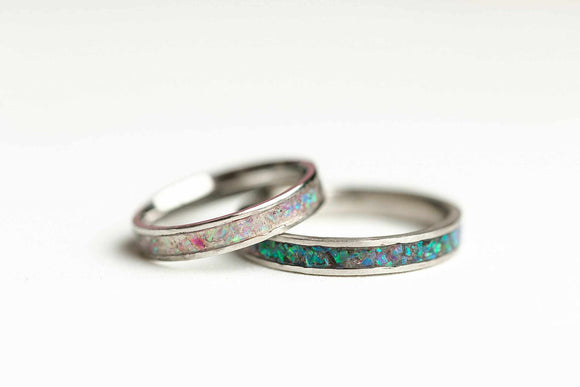 Opal inlay ring, violet opal with black backing